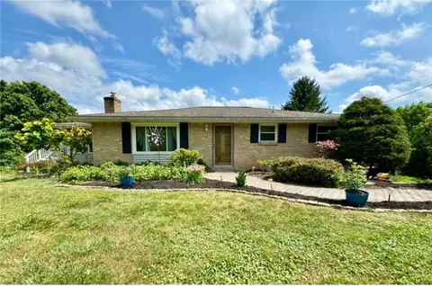 1050 Elicker Rd, New Kensington, PA 15068