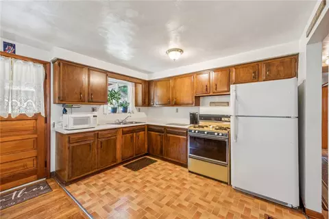 Kitchen - 111 Sheffield Dr, Irwin, PA 15642 photo 1 of 2