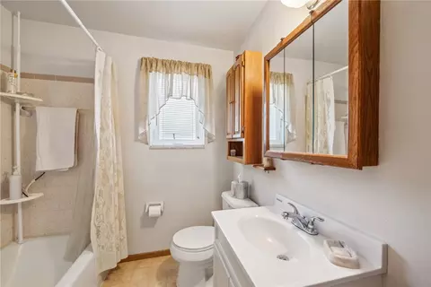 Bath - 111 Sheffield Dr, Irwin, PA 15642 photo 1 of 1