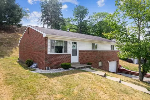 111 Sheffield Dr, Irwin, PA 15642
