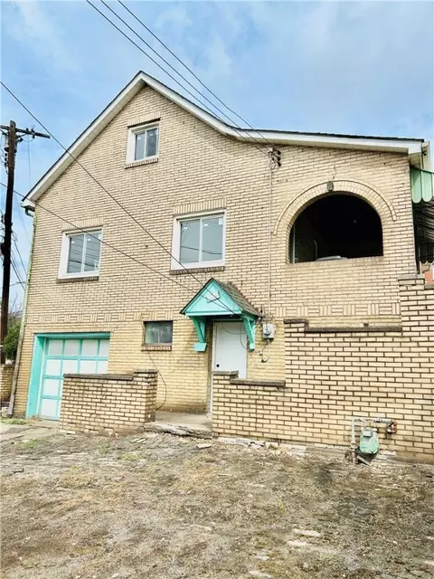 529 Collins Ave, East Pittsburgh, PA 15112