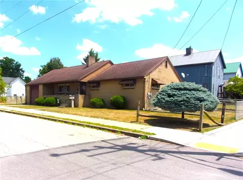 100 Mcadam Ave, Washington, PA 15301