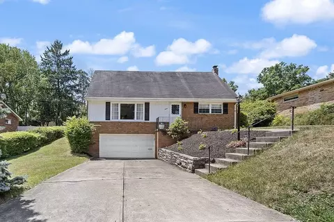 554 Florence Dr, Bethel Park, PA 15102