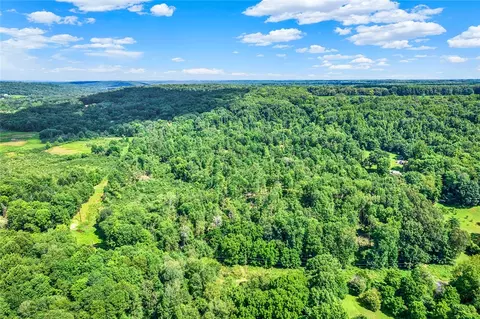 000 Skyline Drive 000 W Market St, Mercer, PA 16137