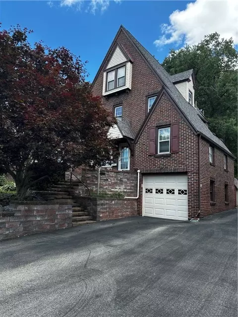 290 N Myers Ave, Sharon, PA 16146