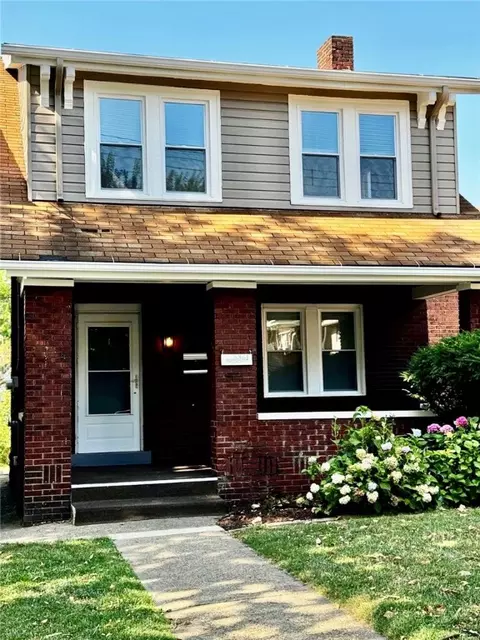 6361 Waldron St, Pittsburgh, PA 15217