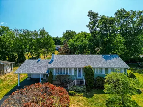 1525 Sycamore St, Connellsville, PA 15425