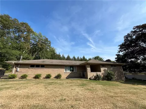 3120 Muse Ln, Mckeesport, PA 15131