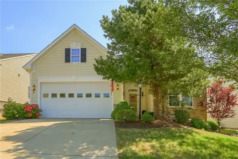 5711 Stockbridge Ct, Mcdonald, PA 15057