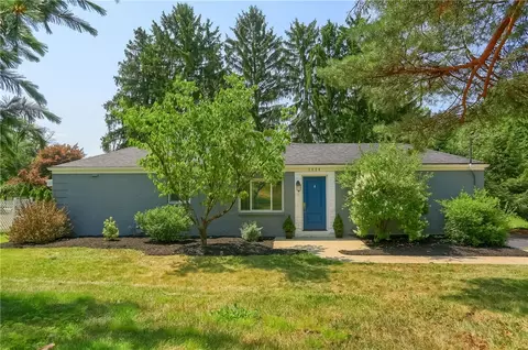 1624 Upper Saint Clair Dr, Pittsburgh, PA 15241