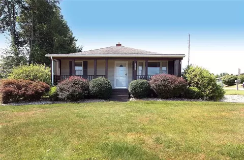 325 Mcgovern, Houston, PA 15342