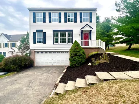 8 W Horseshoe Cir, Canonsburg, PA 15317