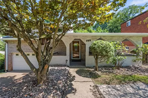 742 Hamil Rd, Verona, PA 15147