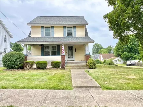 15 W Leasure, New Castle, PA 16105