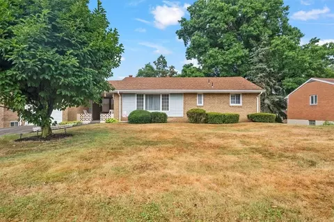 201 Dix Dr, North Versailles, PA 15137
