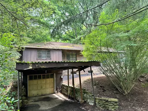 564 Brown Ave, Turtle Creek, PA 15145