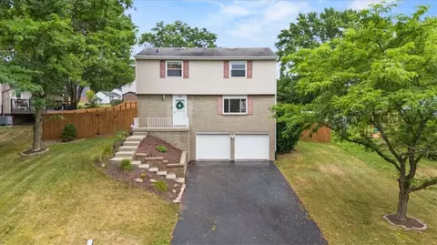 408 Leatherbark Rd, Cranberry Township, PA 16066