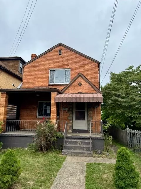 136 W Marigold St, Homestead, PA 15120