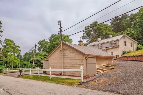 2665 Berlin Farm Rd, Export, PA 15632 photo 3
