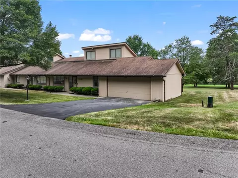 2002 Golfway Dr, Aliquippa, PA 15001