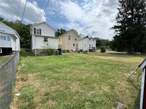 Exterior - 421 E 2nd St, Derry, PA 15627 photo 6 of 7