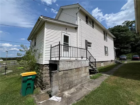Exterior - 421 E 2nd St, Derry, PA 15627 photo 2 of 7