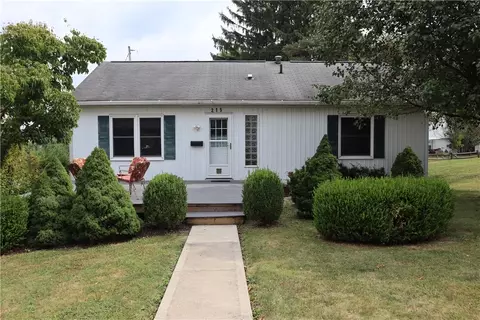 215 Franklin St, Ligonier, PA 15658
