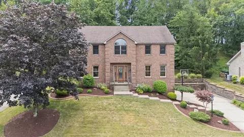 7105 Bennington Woods Dr, Pittsburgh, PA 15237