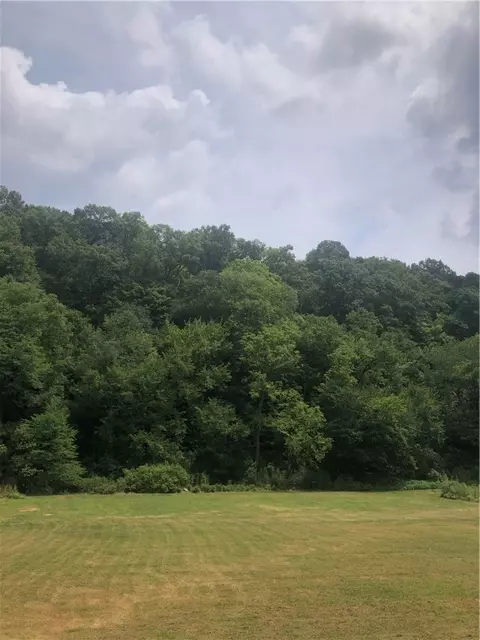 2737 Kane Rd, Aliquippa, PA 15001