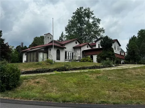 160 Mitchell Dr, Canonsburg, PA 15317
