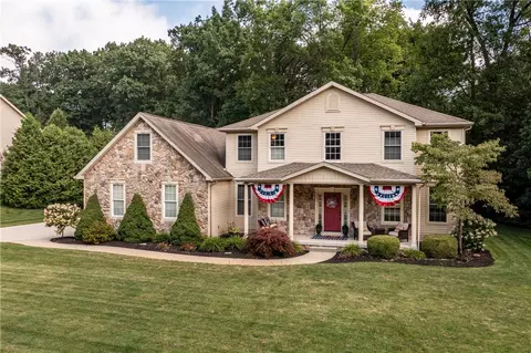 2165 Pierce Bluffs Dr, Hermitage, PA 16148