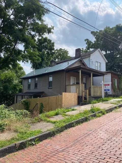 2804 Garbett St, Mckeesport, PA 15132