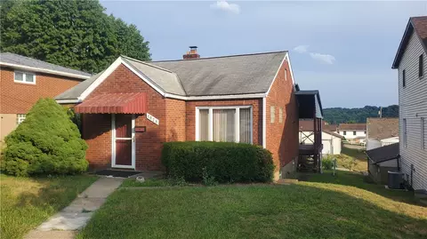 1028 Atlantic Ave, Brackenridge, PA 15014