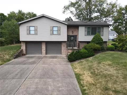 1304 Mckinley Dr, Clairton, PA 15025