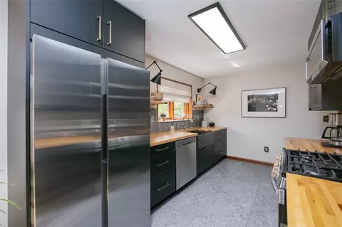 Kitchen - 2963 Sunset Cir, Export, PA 15632 photo 2 of 3