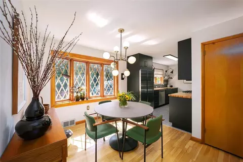 Dining - 2963 Sunset Cir, Export, PA 15632 photo 3 of 3