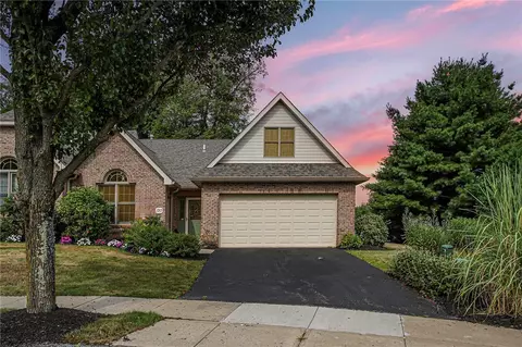 120 Woodcrest Dr, Coraopolis, PA 15108