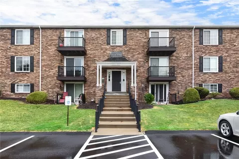 9023 James Ct, Aliquippa, PA 15001