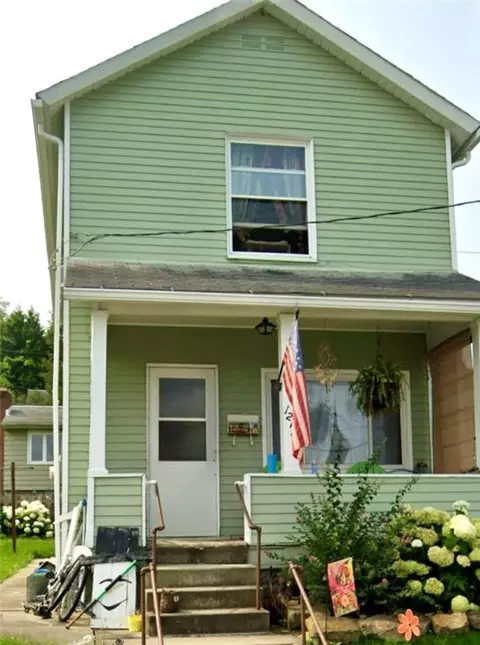 1217 Crescent Ave, Ellwood City, PA 16117
