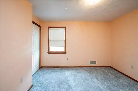 Bedroom - 203 Rizzi Dr, Irwin, PA 15642 photo 2 of 4