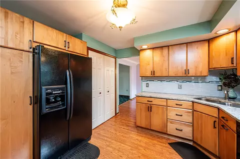 Kitchen - 203 Rizzi Dr, Irwin, PA 15642 photo 8 of 8