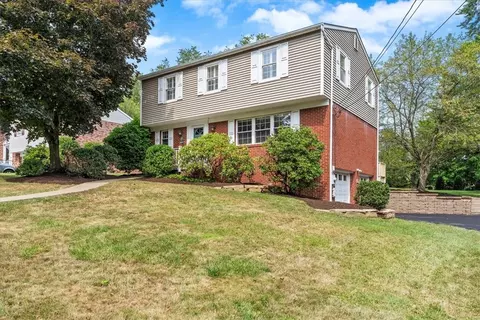 8868 Willoughby, Pittsburgh, PA 15237