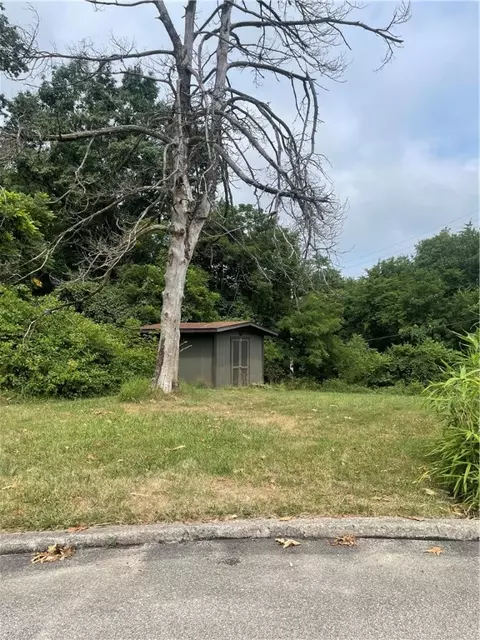 0 Barberry St, Pittsburgh, PA 15207