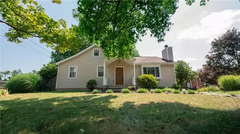 1610 Middlecrest Dr, Glenshaw, PA 15116