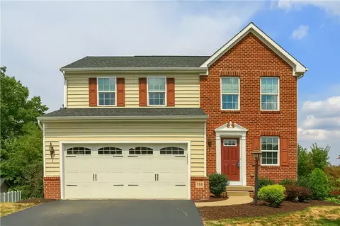 118 Beechwood Cir, Coraopolis, PA 15108