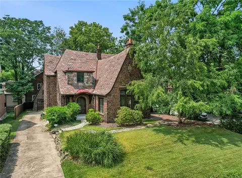 2762 Beechwood Blvd, Pittsburgh, PA 15217