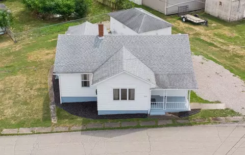 515 5th St, Mather, PA 15346