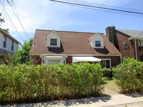 152 Avenue L, Pittsburgh, PA 15221
