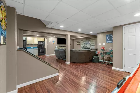 Entry Way - 178 7th Ave, New Eagle, PA 15067 photo 4 of 4
