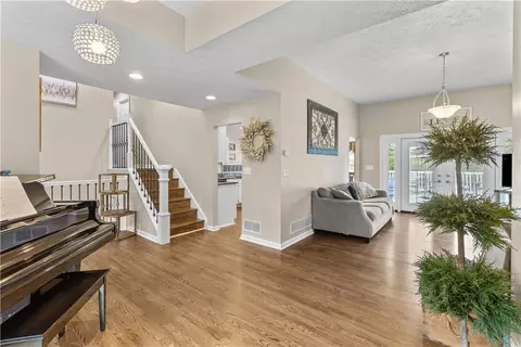 Entry Way - 178 7th Ave, New Eagle, PA 15067 photo 3 of 4